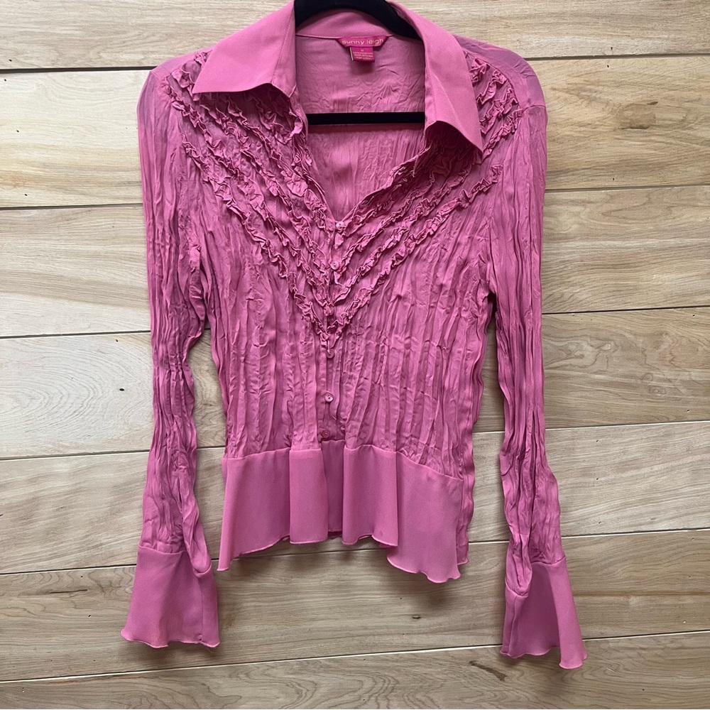 Y2K sunny Leigh hot pink pleated button up office siren long sleeve blouse